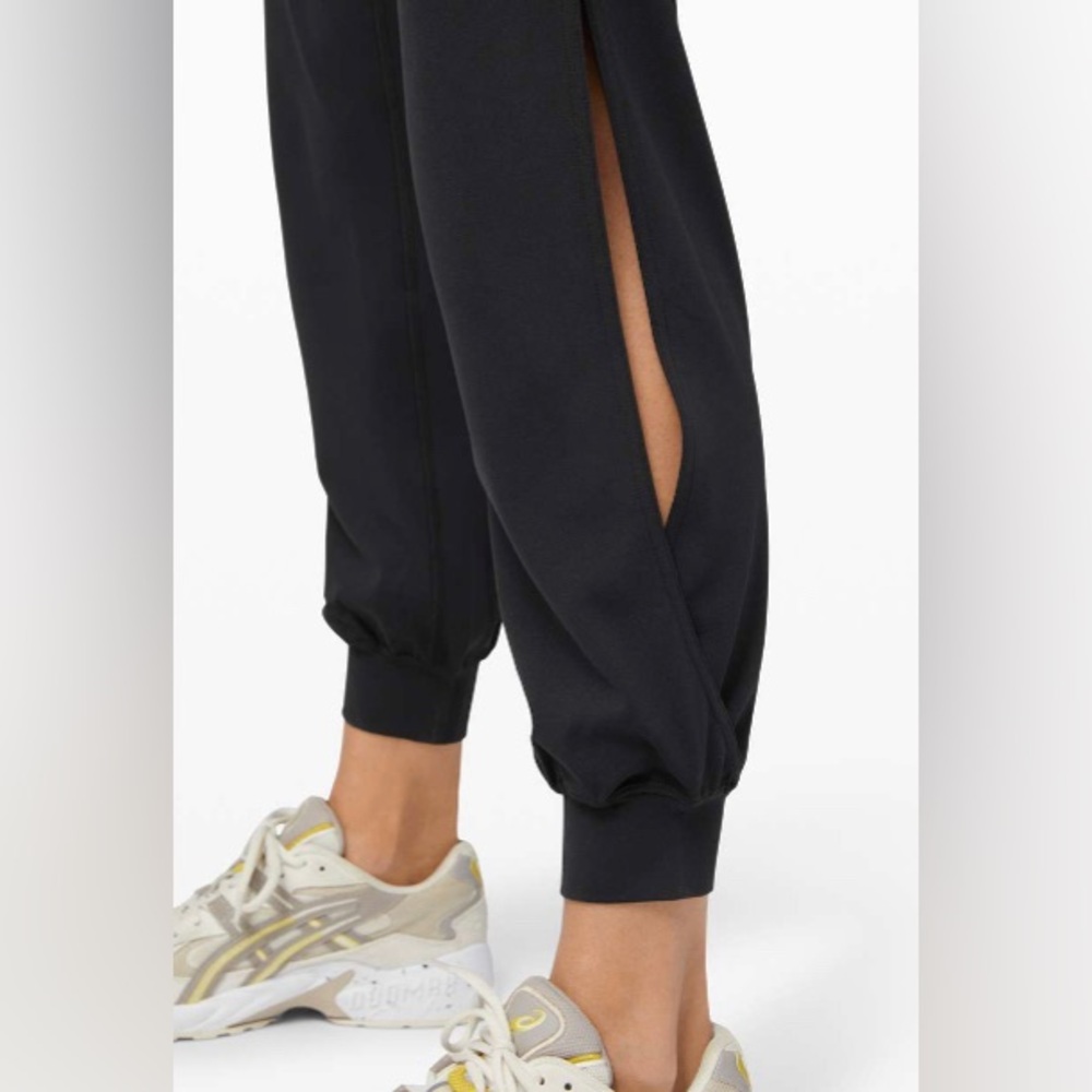 Lululemon align jogger vent